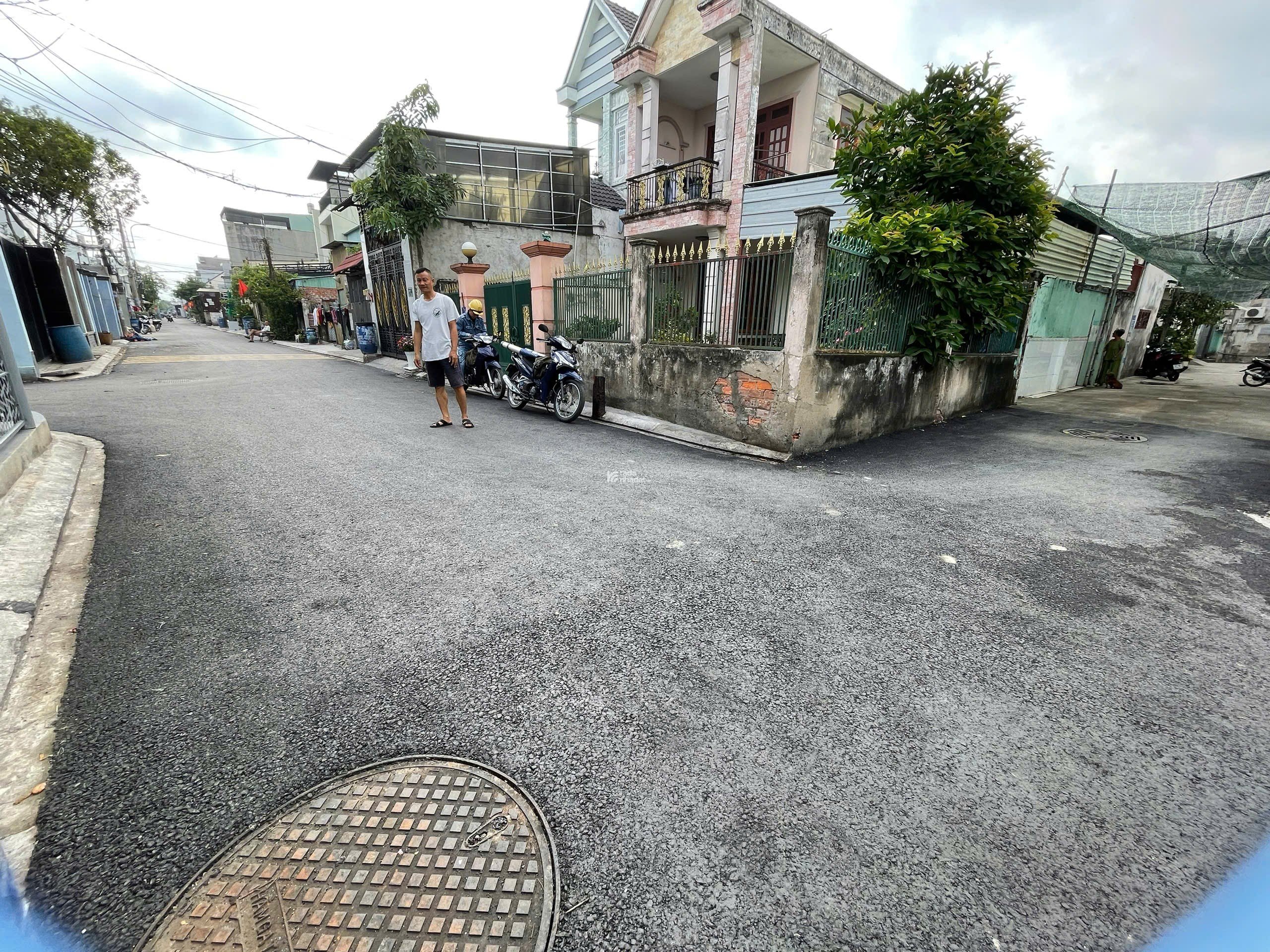 BÁN NHÀ NHỎ NGAY NGÃ 4 BÌNH PHUÓC CHỈ 1.8 TY
