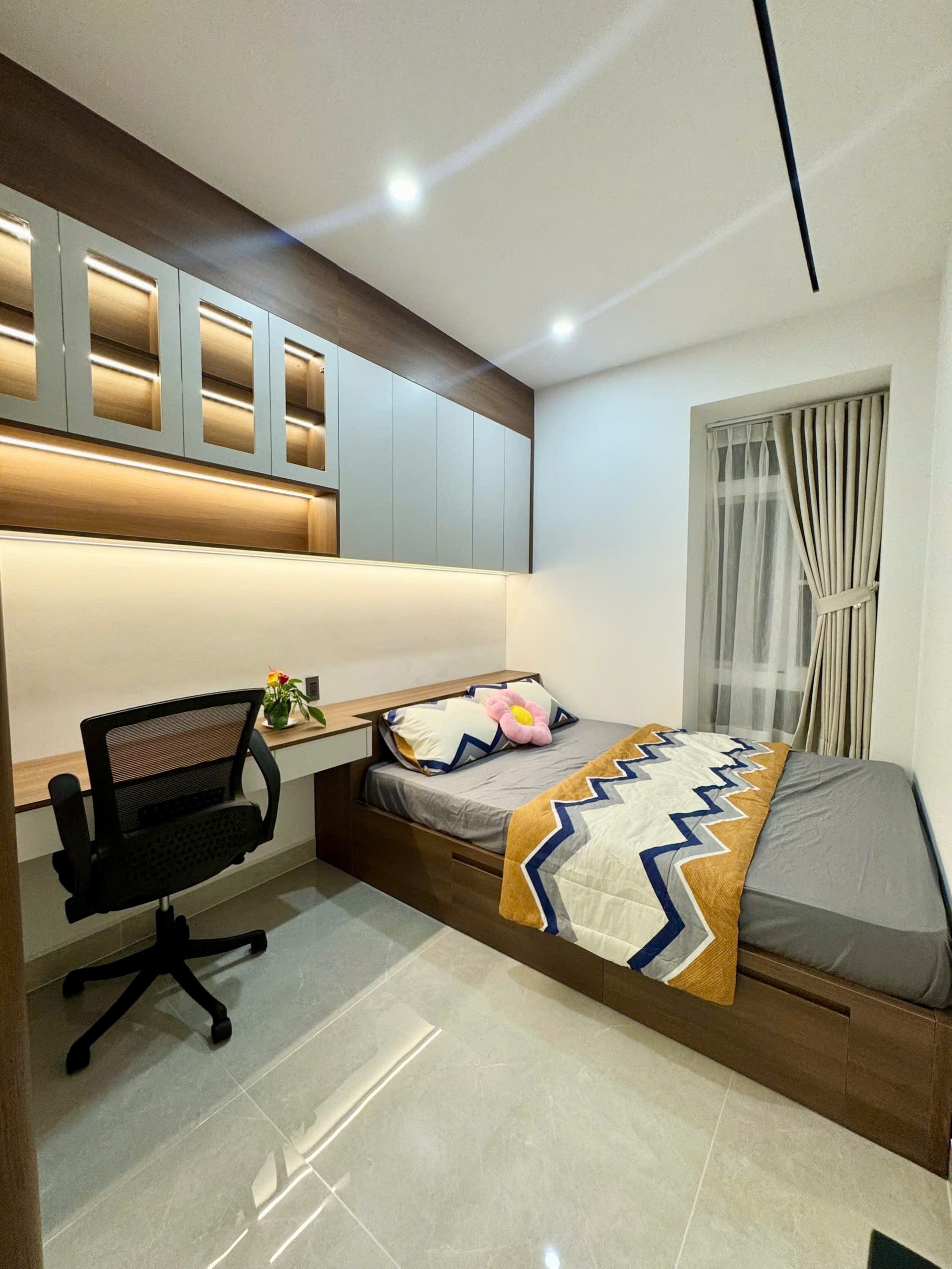 Bán nhanh căn hộ Penhouse sky garden 3, Phú Mỹ Hưng, Q7, 4PN nhà mới đẹp