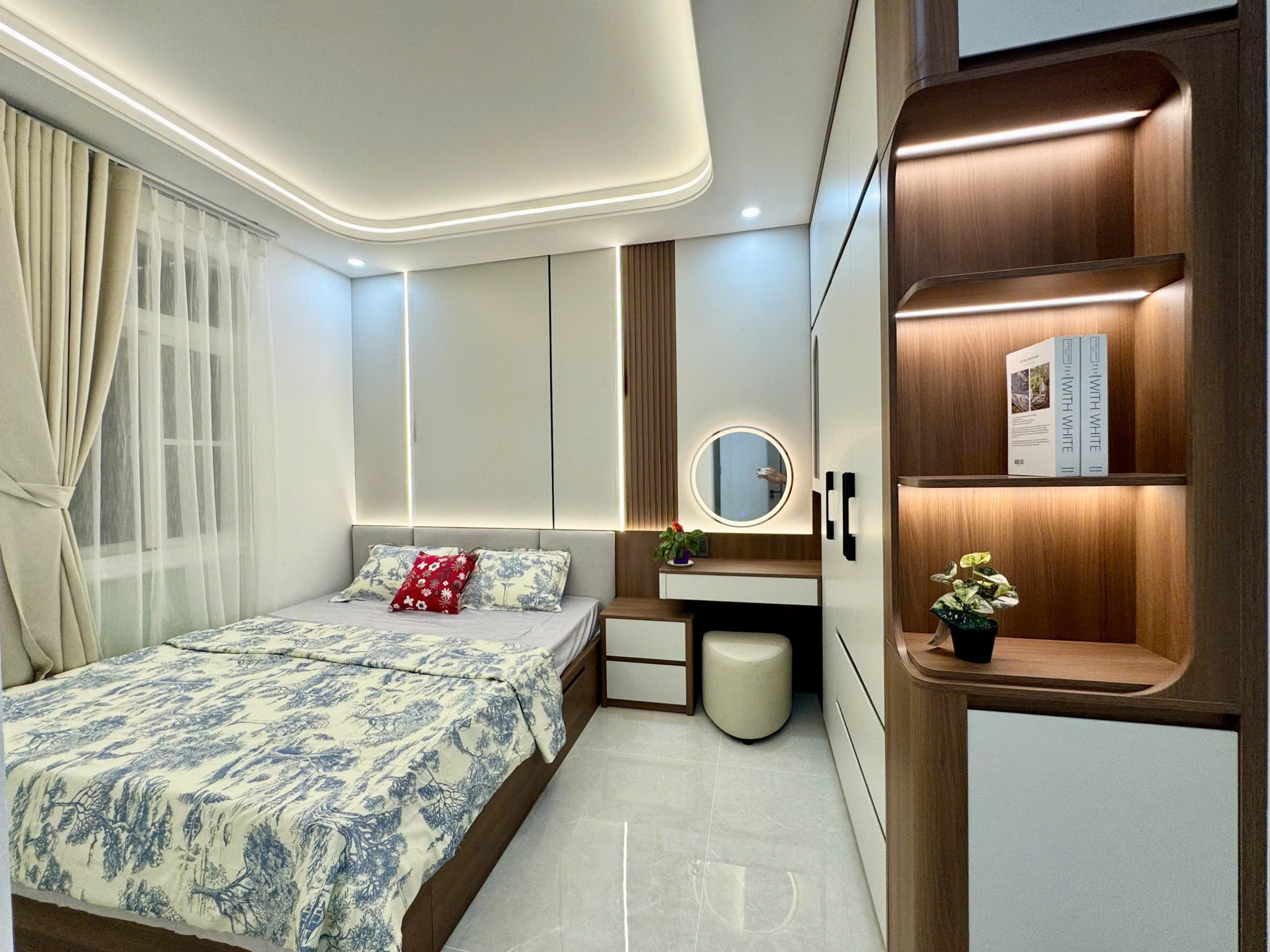 Bán nhanh căn hộ Penhouse sky garden 3, Phú Mỹ Hưng, Q7, 4PN nhà mới đẹp