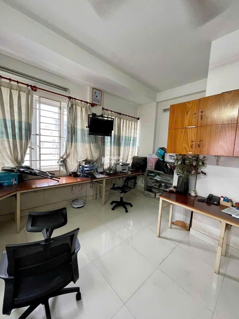 Bán nhà hẻm 6m ngang 5m 4 tầng BTCT 70m2 tung tăng đến Emart 2 Phan Huy Ích chỉ 8.3 tỷ