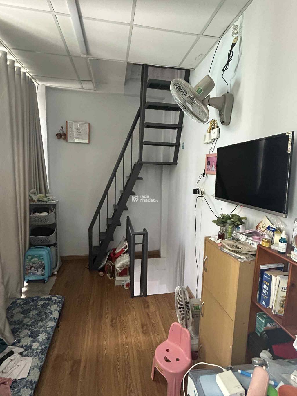 Nhà 3 tầng, Hẻm 4m, Ngay chợ Tân Hương, Tân Phú, Giá nhỉnh 2.x tỷ (BL)