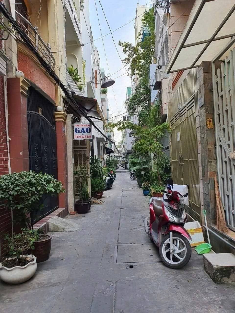 Cho thuê Nguyễn Thiện thuật p3, Q3 (ngay chợ bàn cờ). 