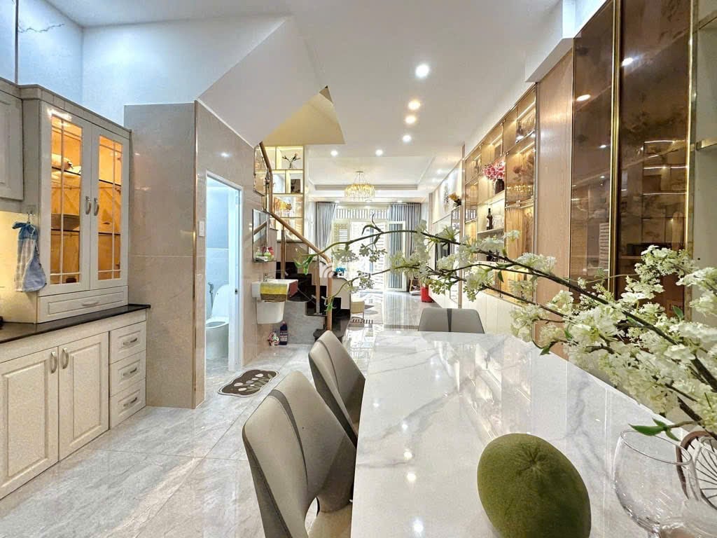 NHÀ HOT SIEU ĐẸP - PHƯỜNG 14 - GÒ VẤP - 2 TẦNG - 45M2 - GIÁ 6 TỶ 790