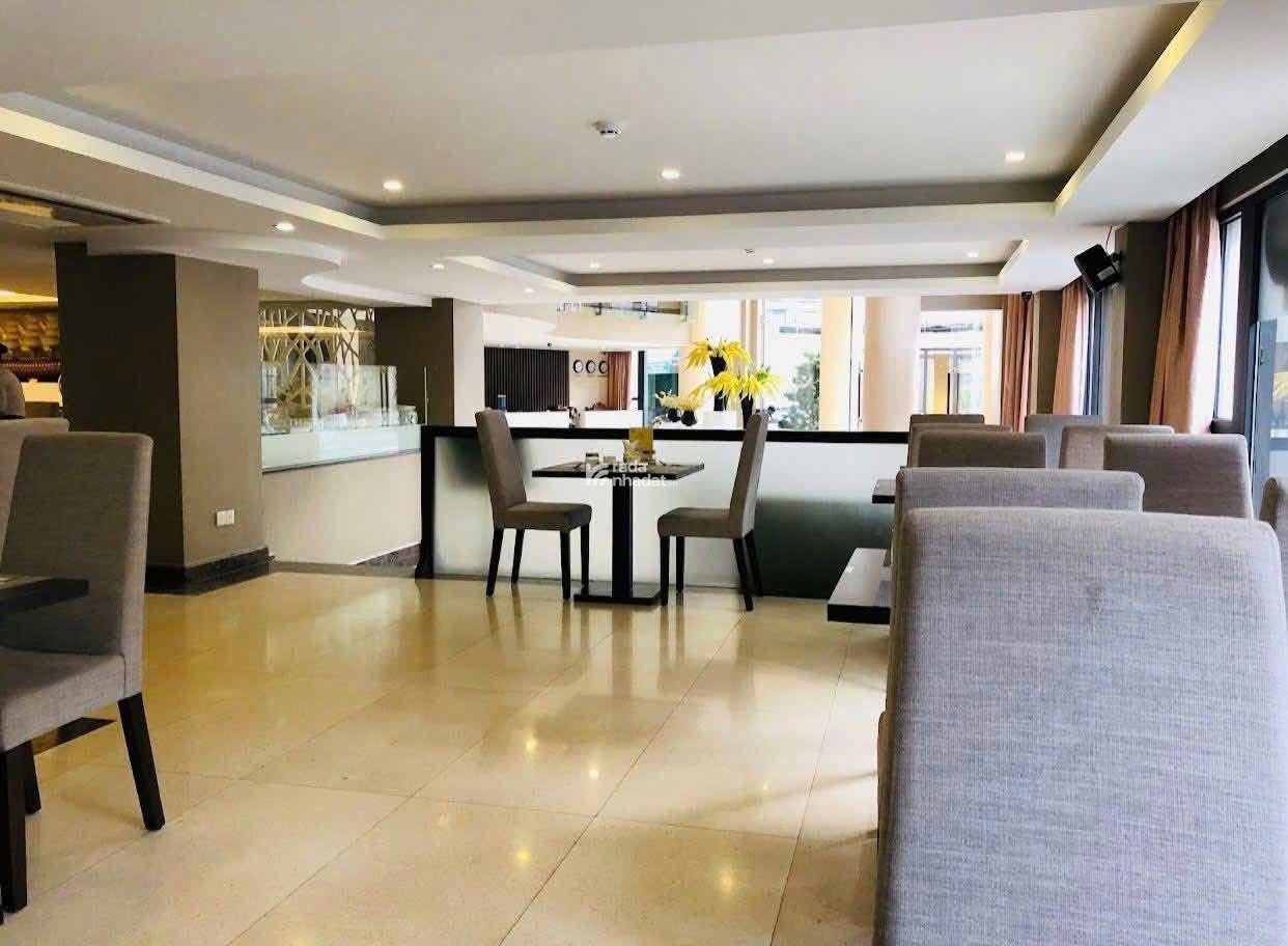 TN 1.5 tỷ/tháng! Bán khách sạn 3 sao cao cấp 2 MT ngay sân bay, Q.TB  hầm 7 tầng