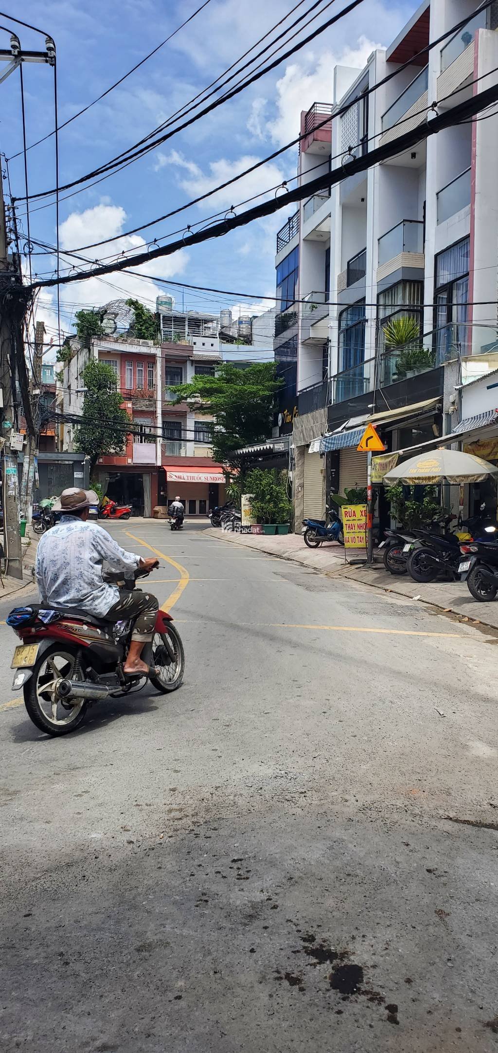 MẶT TIỀN KINH DOANH SẦM UẤT - TRỊNH ĐÌNH TRỌNG - TÂN PHÚ -  VỊ TRÍ ĐẮC ĐỊA - 60M2 - 2 TẦNG BTCT 