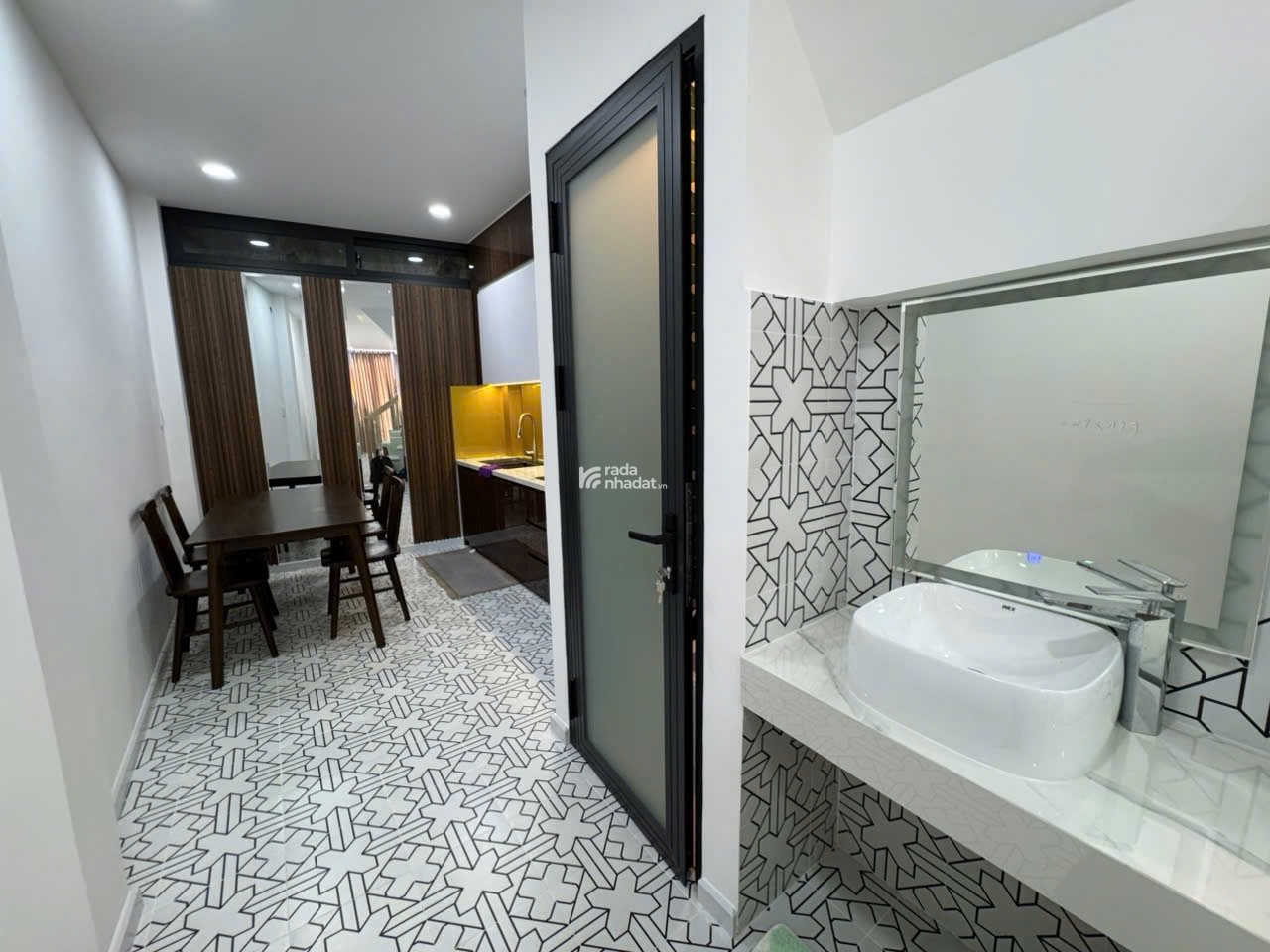 BÁN NHÀ ĐẶNG VĂN NGỮ P10 PHÚ NHUẬN. HXH 40M2,  3PN SỔ HOÀN CÔNG ĐỦ