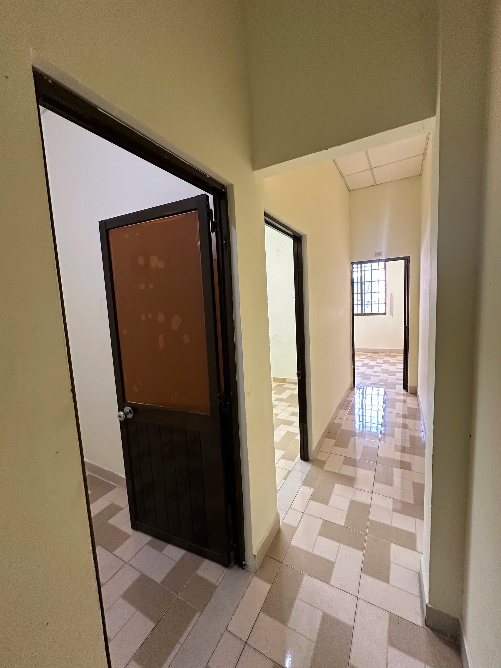 BÁN NHÀ HẺM 1074 PHẠM THẾ HIỂN P5 Q8 CÁCH MẶT TIỀN ĐƯỜNG 30M