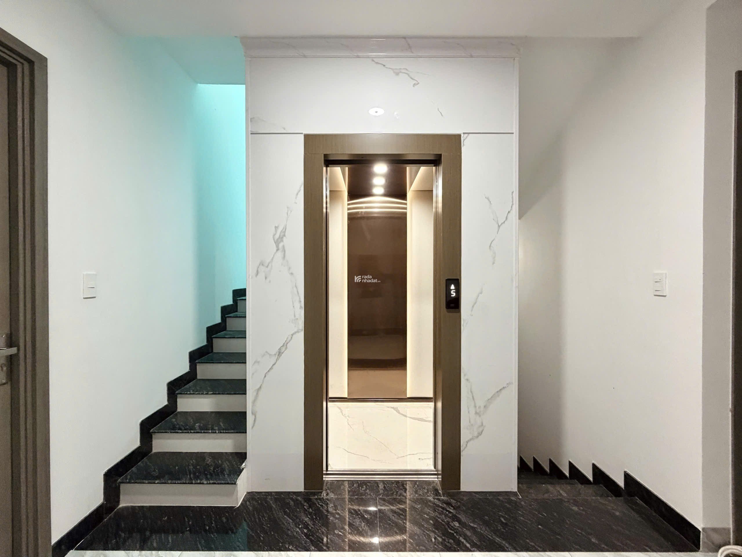 TOÀ CHDV 6 TẦNG MT NGUYỄN DUY GIÁP Q1- 15 PHÒNG FULL NỘI THẤT - 21 TỶ