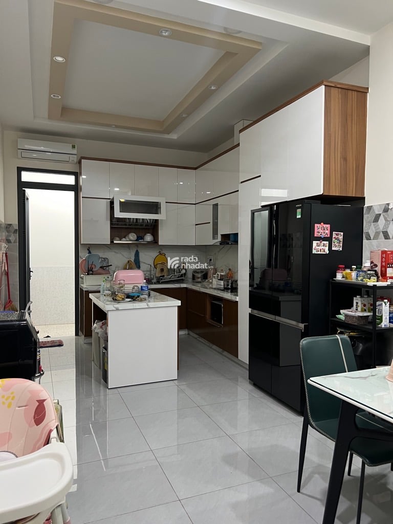 NGAY KHÁCH SẠN ĐÊ NHẤT, HXH TRÁNH ÚT TỊCH, TÂN BÌNH, 86M2 MỚI XÂY. GIẢM 350TR CHỈ CÒN 16.9T TL 