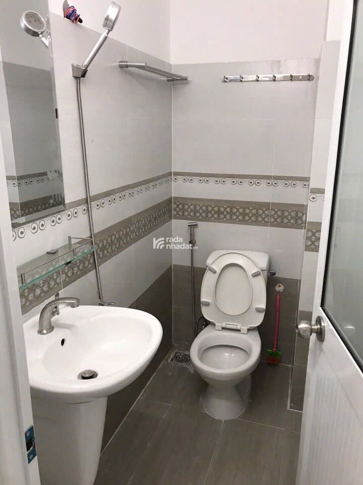 Cần Bán Gấp CHDV 4 tầng  18PN  Bạch Đằng  P24 Bình Thạnh 8x20m  Giá chỉ 25 tỷ TL