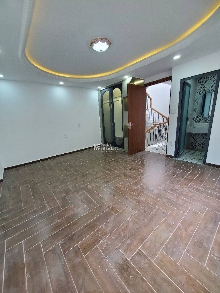 HẺM 3M ĐẸP. PHẠM VĂN BẠCH, TÂN BÌNH, 52M2 CÓ KC Ở NGAY. GIẢM 550TR CHỈ CÒN 6.4T TL 