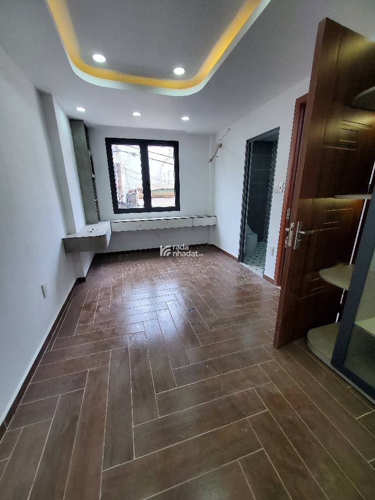 HẺM 3M ĐẸP. PHẠM VĂN BẠCH, TÂN BÌNH, 52M2 CÓ KC Ở NGAY. GIẢM 550TR CHỈ CÒN 6.4T TL 