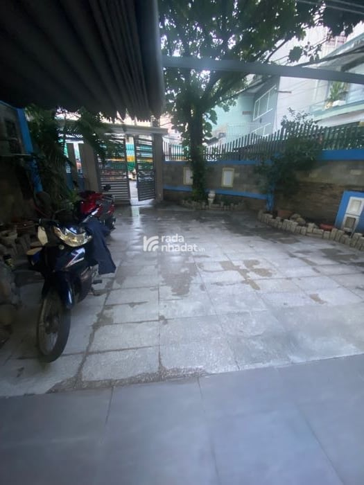 BÁN NHÀ MAI XUÂN THƯỞNG QUẬN 6 200M2 HẺM XE HƠI 10M 22 TỶ KẾ CHỢ LỚN