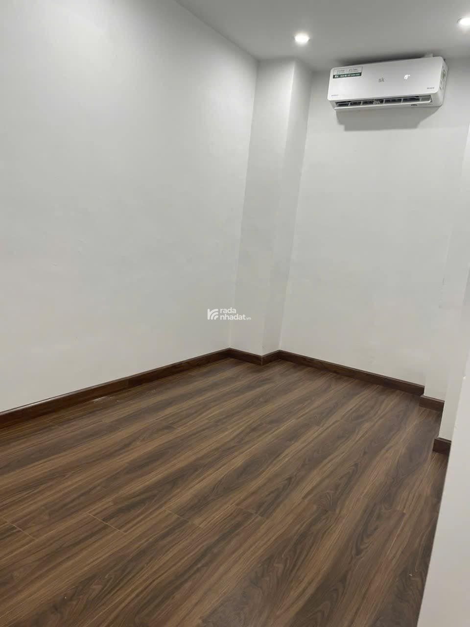 Bán chung cư Shapphire, số 4 Chính Kinh, 90m2, 2pn. giá 5,8 tỷ- 0975 118 ***