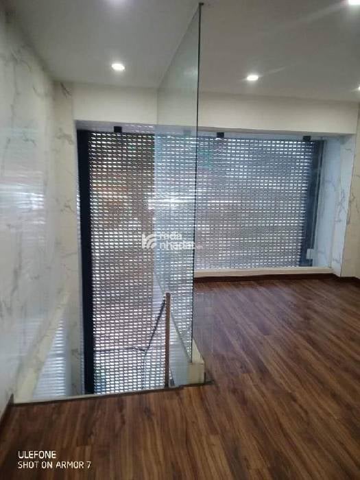 MTKD KHU ĐỆ NHẤT KHÁCH SẠN - VỊ TRÍ ĐẮC ĐỊA - GIÁ TỐT NHỈNH 200TR/M CẢ NHÀ - HĐ THUÊ 95TR/TH