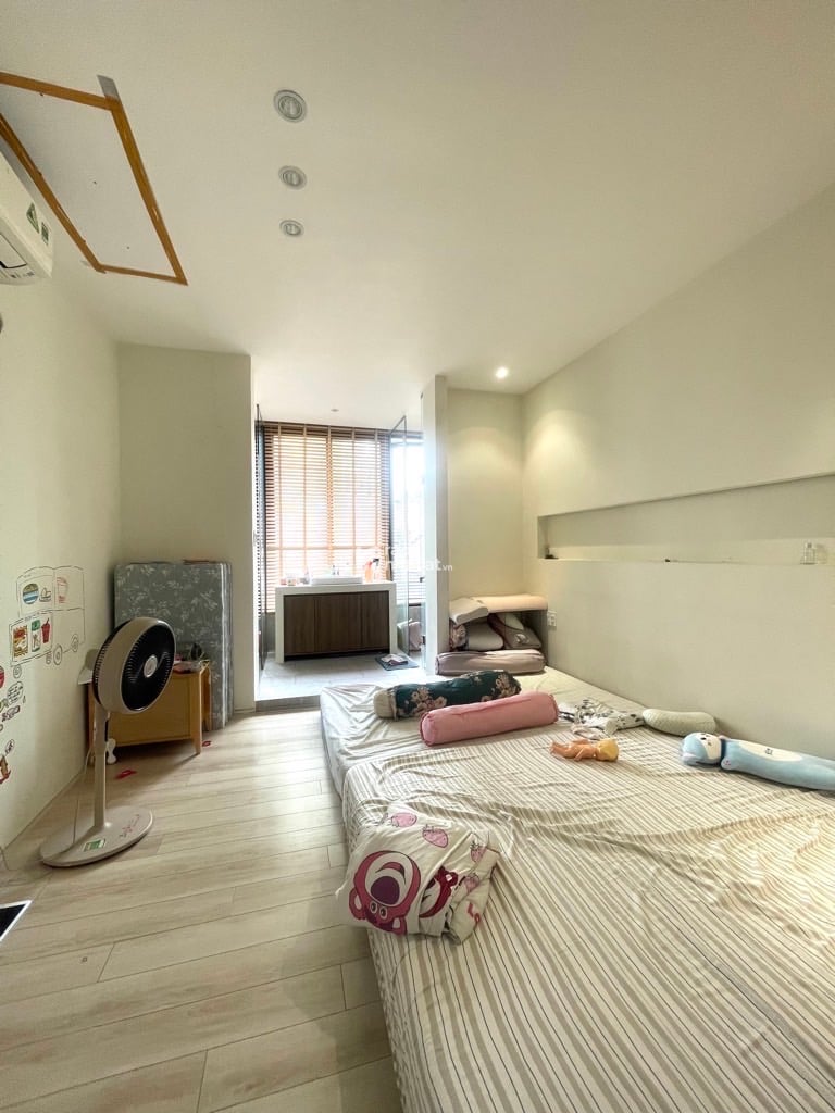 Bán nhà 2 mặt tiền hẽm ô tô đường nguyễn hữu tiến tây thạnh