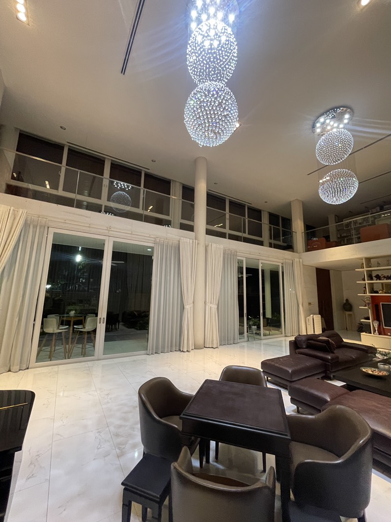 CĂN BIỆT PHỦ SIÊU ĐẸP - VỊ TRÍ ĐẮT ĐỊA NHẤT CỦA PHƯỜNG 4 - SANG - XỊN - MỊN 