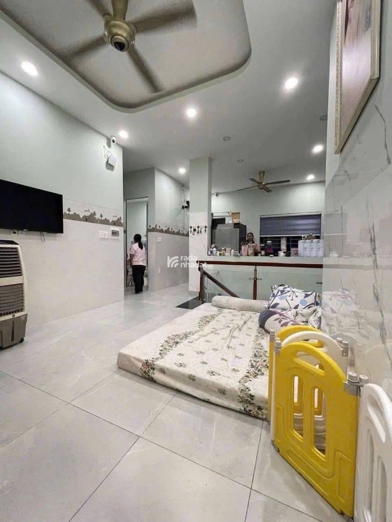 Bán nhà ngay lê văn qưới bình long bình tân