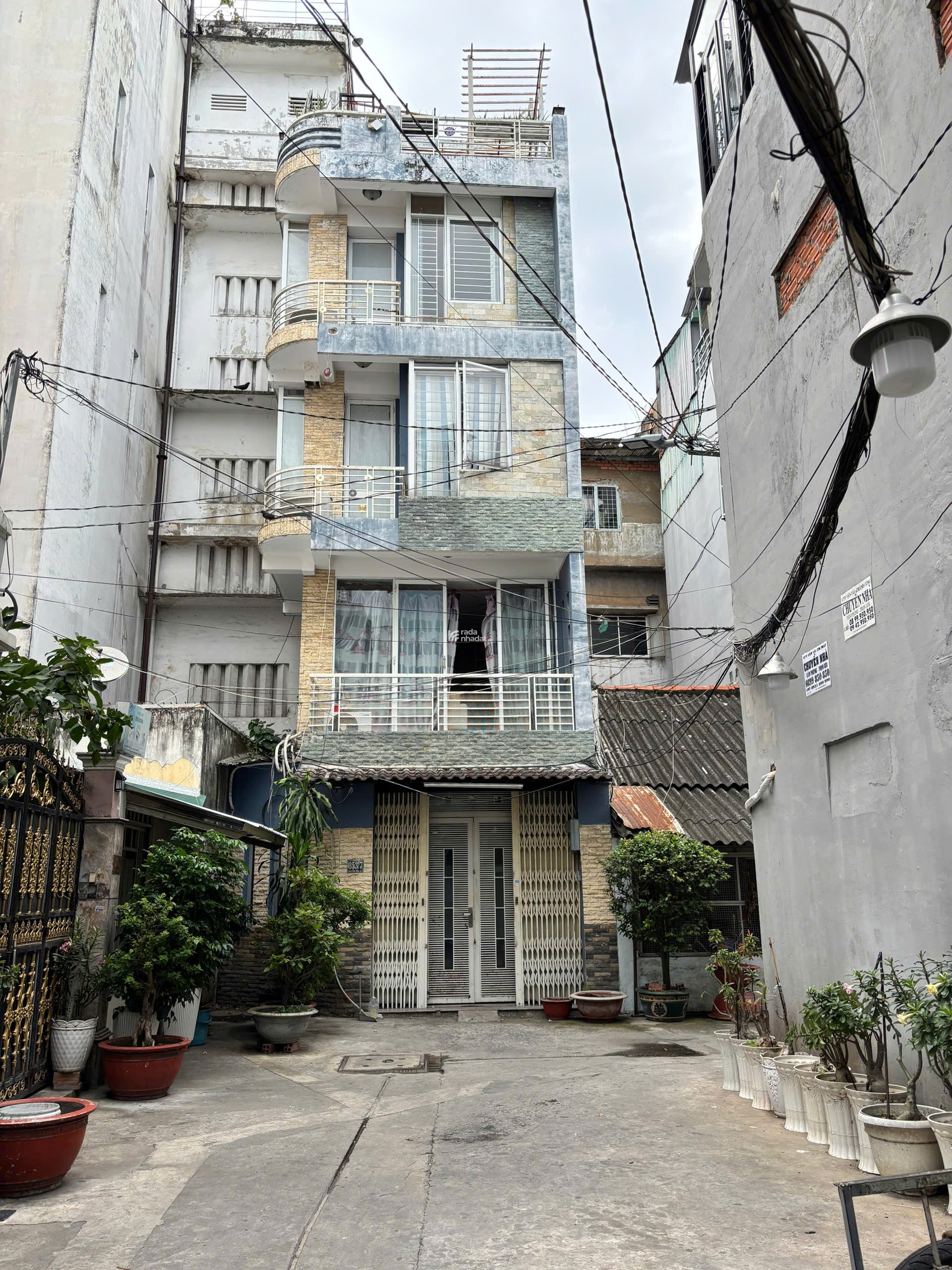 BÁN NHÀ HXH NGUYỄN TRÃI QUẬN 1 -11.9 tỷ - 5 tầng , 4x10m