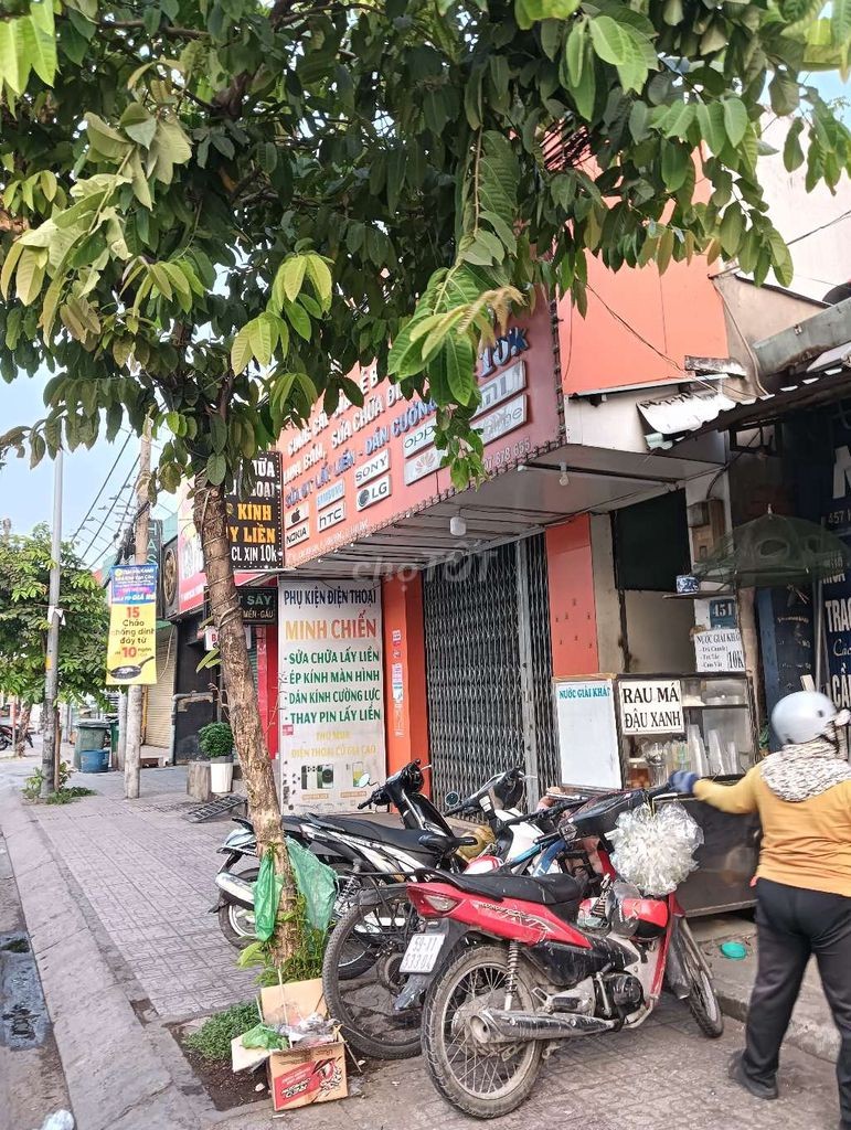 MẶT TIỀN KINH DOANH ĐA NGÀNH GẦN PHẠM VĂN ĐỒNG CÓ DÒNG TIỀN 120m2 CHỈ 21,5 TỶ