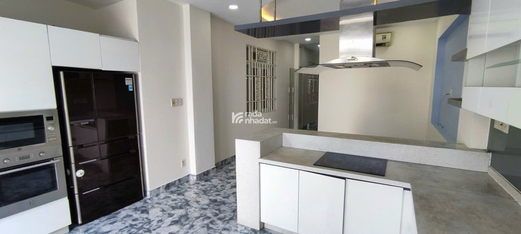 MTKD GIÁ TRỊ. HOÀNG HOA THÁM, BÌNH THẠNH, 5 TẦNG MỚI Ở NGAY. GIẢM 550TR CHỈ CÒN 25T TL 
