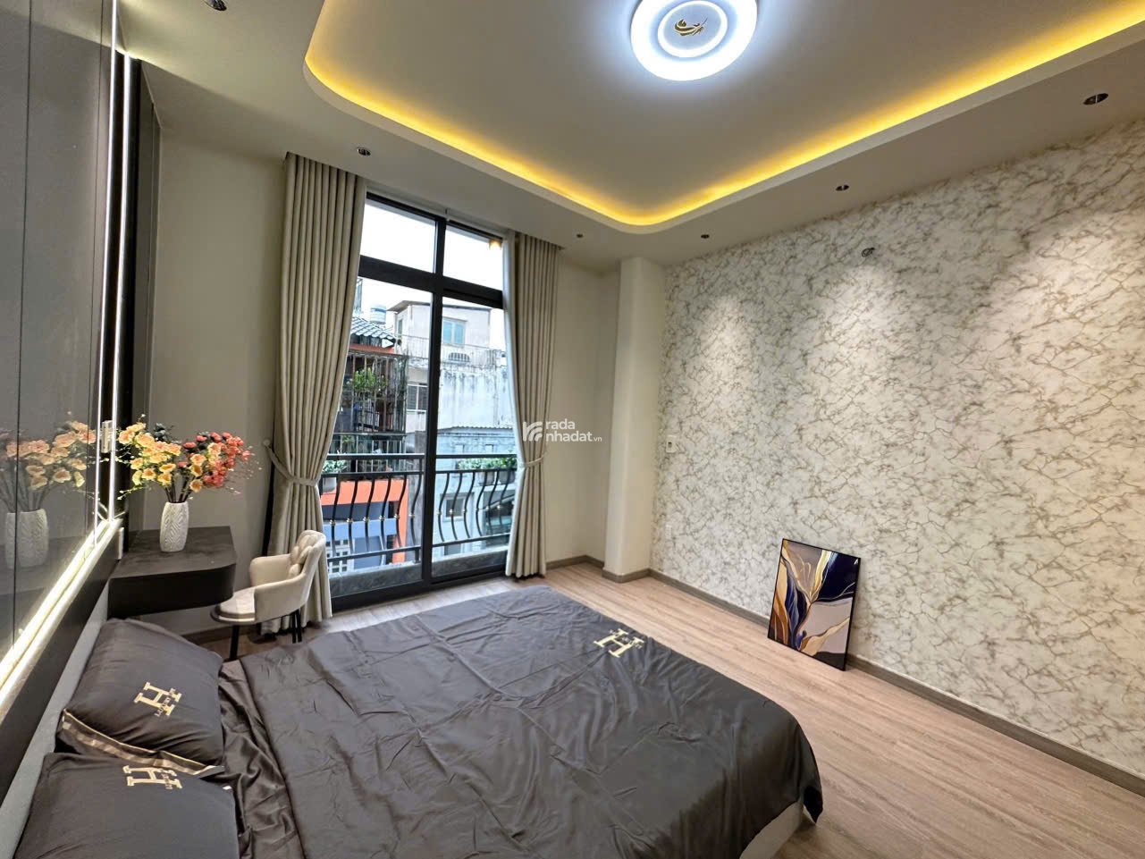 Siêu Phẩm HXH PHẠM VĂN HAI P5 Tân Bình - Nhà 3 Tầng Ngay Trung Tâm Giáp Ranh Q3 Q10