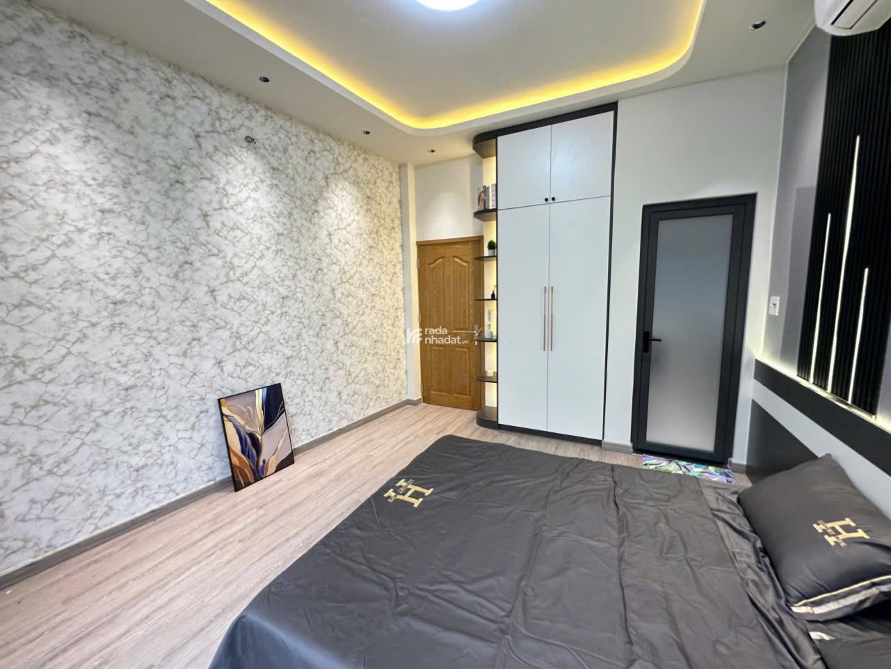 Siêu Phẩm HXH PHẠM VĂN HAI P5 Tân Bình - Nhà 3 Tầng Ngay Trung Tâm Giáp Ranh Q3 Q10