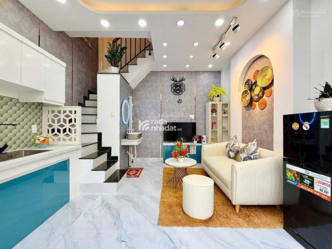 Bán nhà sổ riêng gần sân bay giá siêu đẹp, đường Cửu Long, Phường 2, Tân Bình SHR