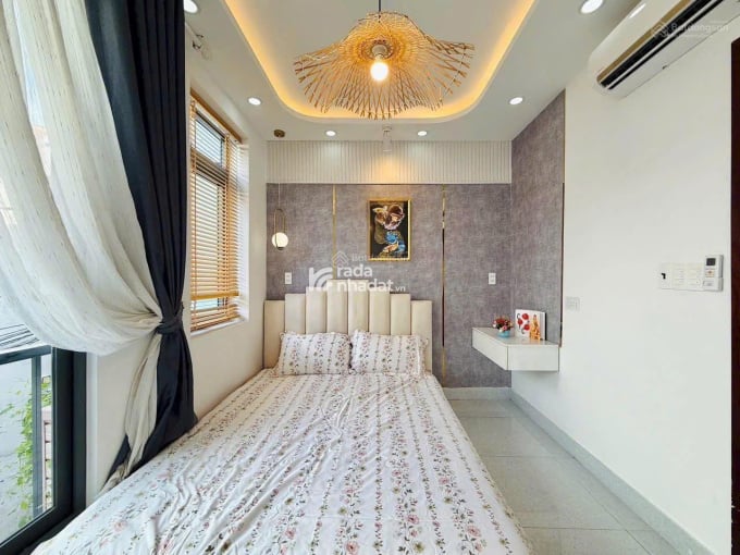 Bán nhà sổ riêng gần sân bay giá siêu đẹp, đường Cửu Long, Phường 2, Tân Bình SHR