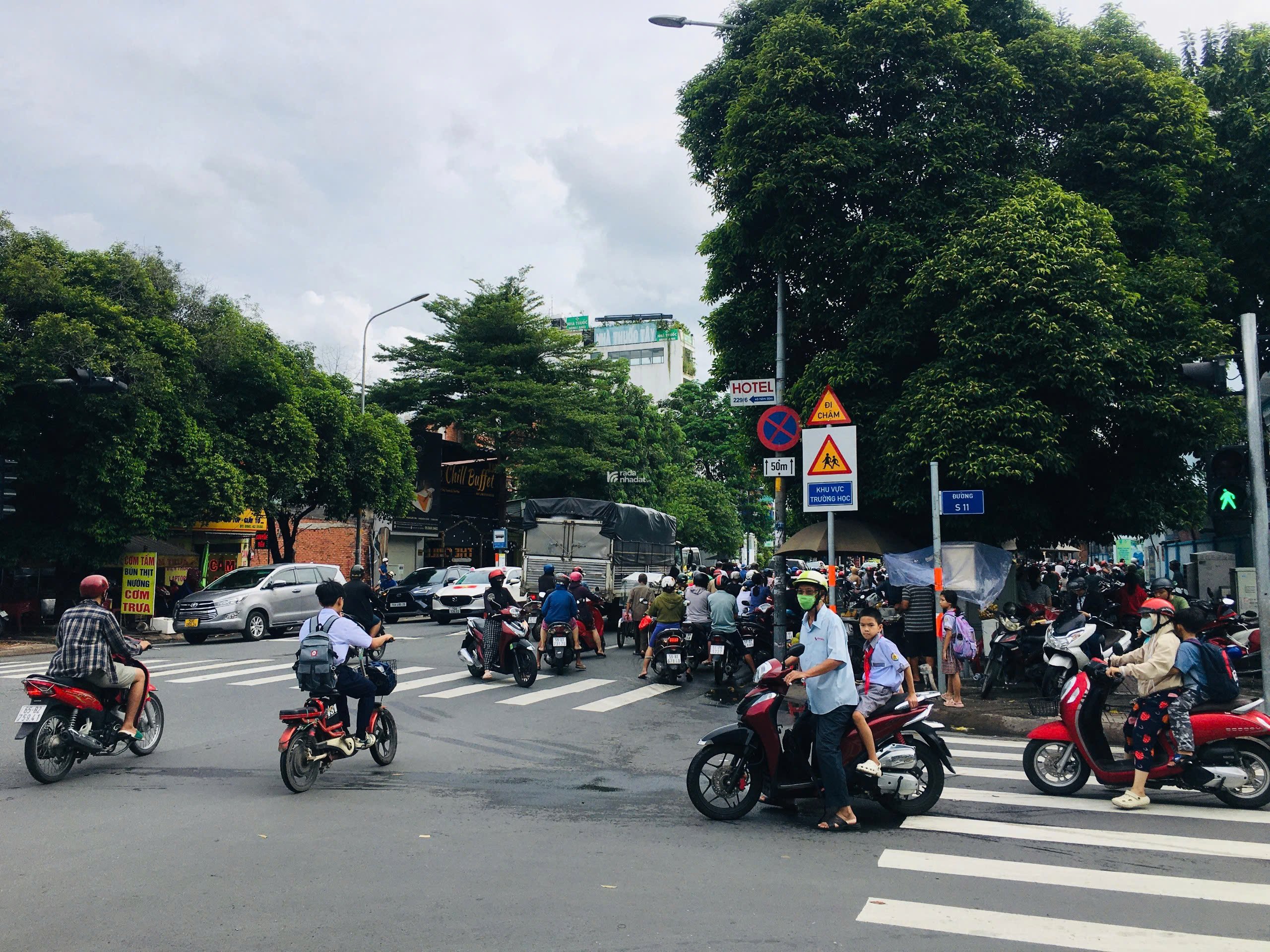 Cho thuê Tòa nhà 7 tầng, 2 mặt tiền ngay ngã tư Tây Thạnh - Vị trí vàng, sẵn sàng kinh doanh