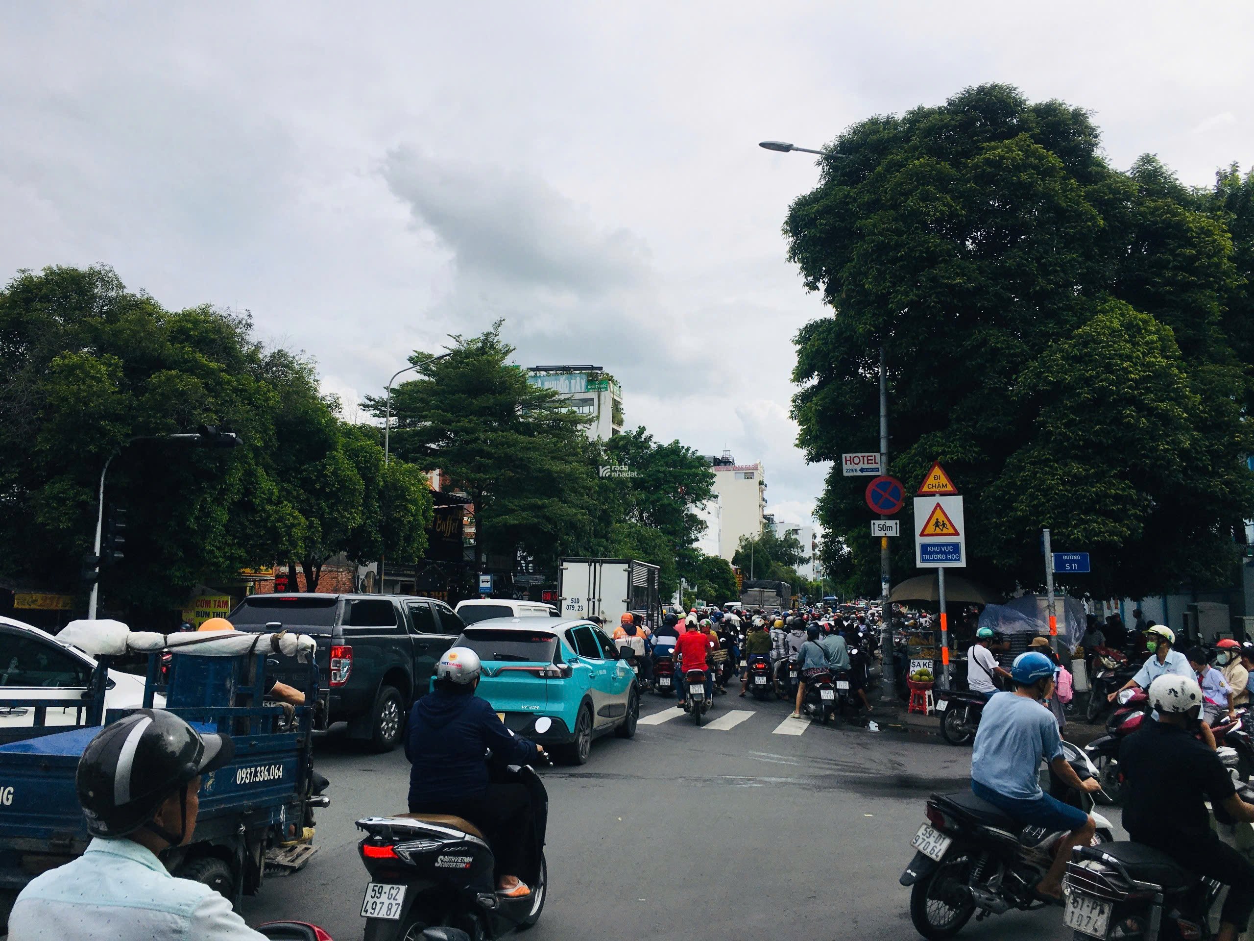 Cho thuê Tòa nhà 7 tầng, 2 mặt tiền ngay ngã tư Tây Thạnh - Vị trí vàng, sẵn sàng kinh doanh