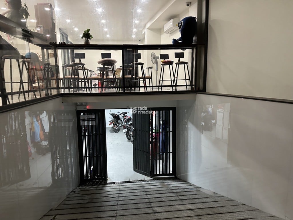 CHDV 6L có HẦM ngang 9m 140m2 26PNMB thuê HXH tới cửa ngay ĐH Văn Lang DT 170tr 27.5 tỷ