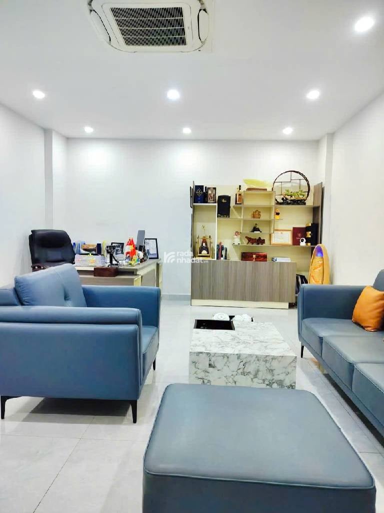 BÁN TÒA NHÀ VĂN PHÒNG VIP 7 TẦNG - MẶT TIỀN NGUYỄN VĂN NGHI - P.4 GÒ VẤP - DT GẦN 200M2