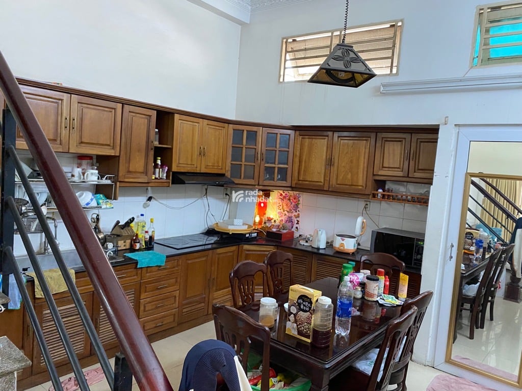 BÁN NHÀ HẺM XE HƠI ÚT TỊCH 65M2 3 TẦNG GIẢM GIÁ CÒN 11.5 TỶ KHU TRUNG TÂM TÂN BÌNH