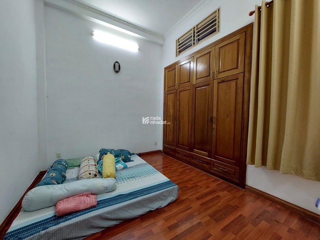 BÁN NHÀ HẺM XE HƠI ÚT TỊCH 65M2 3 TẦNG GIẢM GIÁ CÒN 11.5 TỶ KHU TRUNG TÂM TÂN BÌNH