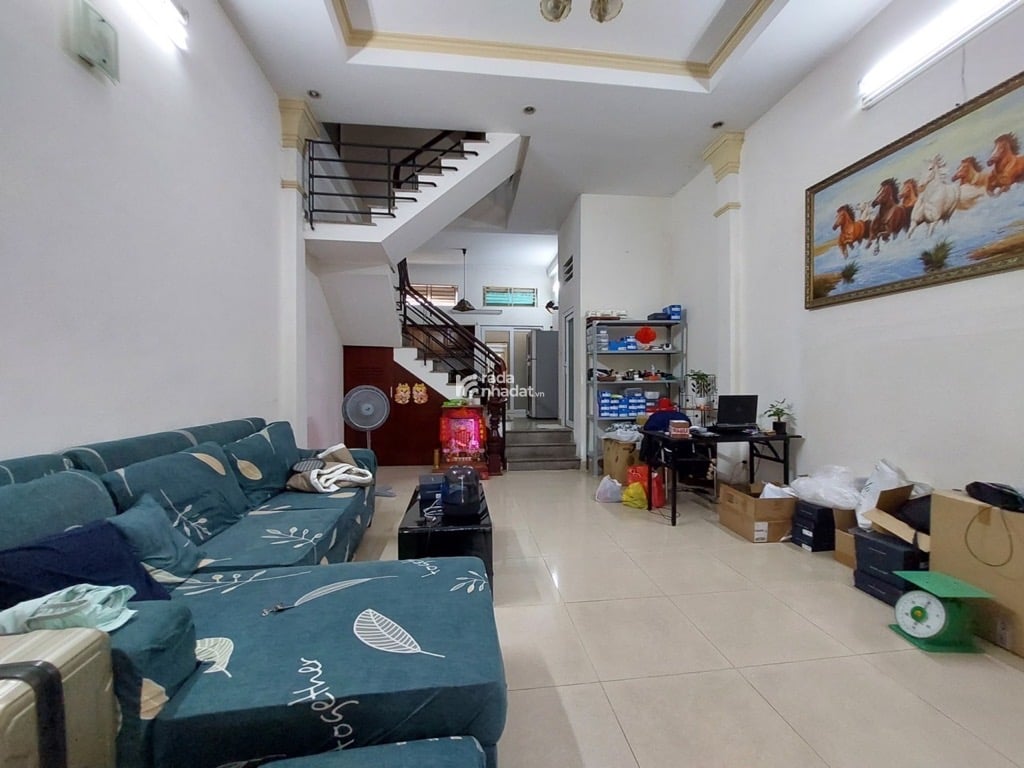 BÁN NHÀ HẺM XE HƠI ÚT TỊCH 65M2 3 TẦNG GIẢM GIÁ CÒN 11.5 TỶ KHU TRUNG TÂM TÂN BÌNH