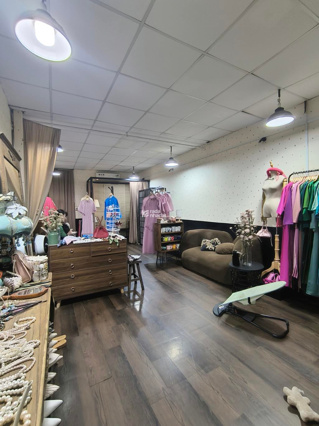 KHU DÂN TRÍ - THẲNG 1 TRỤC RA MẶT TIỀN, HẺM THÔNG - NGANG HƠN 4M - ĐANG CHO THUÊ 100 TRIỆU/NĂM