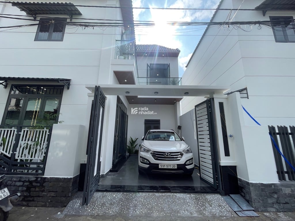 BIỆT THỰ MINI NGANG KHỦNG 9M - THỚI TAM THÔN - HÓC MÔN -  FULL NỘI THẤT LUNG LINH - 6.4 TỶ