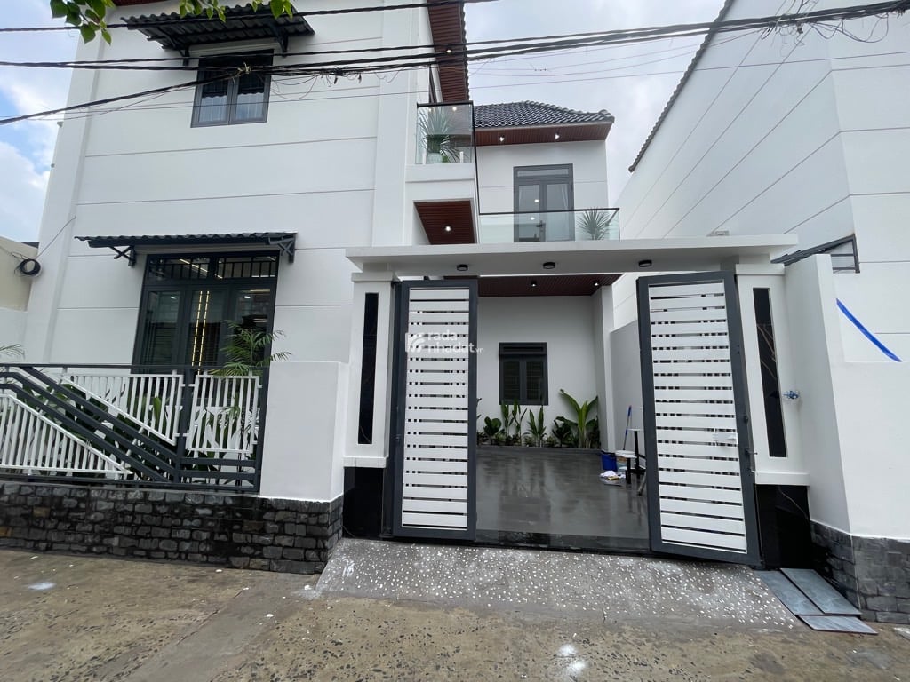 BIỆT THỰ MINI NGANG KHỦNG 9M - THỚI TAM THÔN - HÓC MÔN -  FULL NỘI THẤT LUNG LINH - 6.4 TỶ