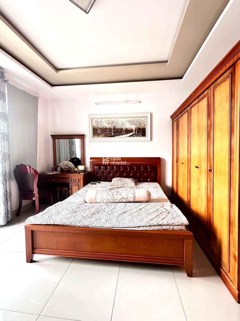 BÁN NHÀ TẶNG NỘI THẤT 800 TRIỆU, DT 125M2, NGANG 7M, 7WC, LÊ VĂN THỌ GV, Ô TÔ PHÒNG VIP, CHỈ 16 TỶ
