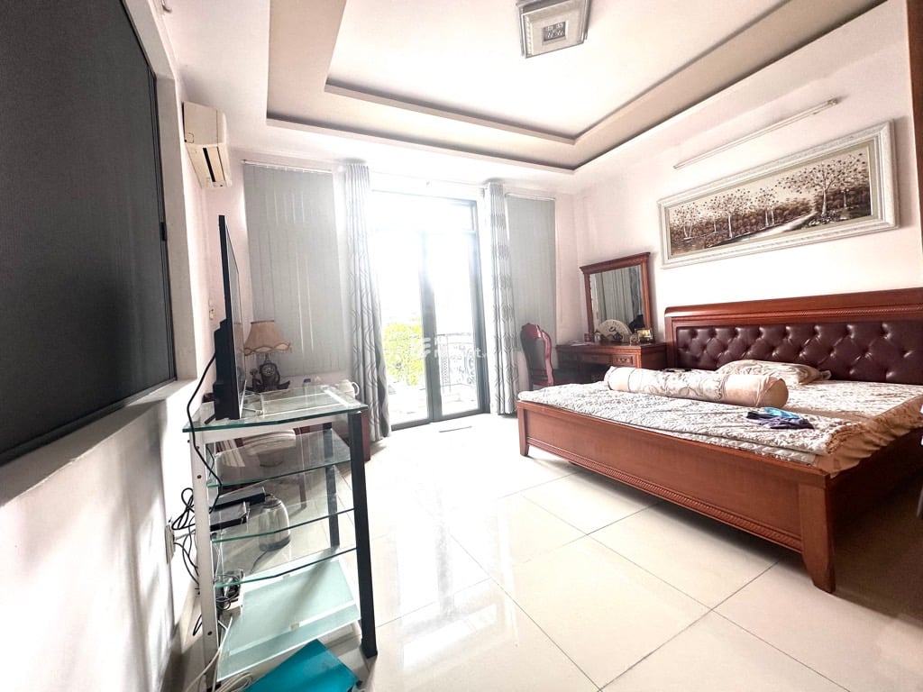 BÁN NHÀ TẶNG NỘI THẤT 800 TRIỆU, DT 125M2, NGANG 7M, 7WC, LÊ VĂN THỌ GV, Ô TÔ PHÒNG VIP, CHỈ 16 TỶ