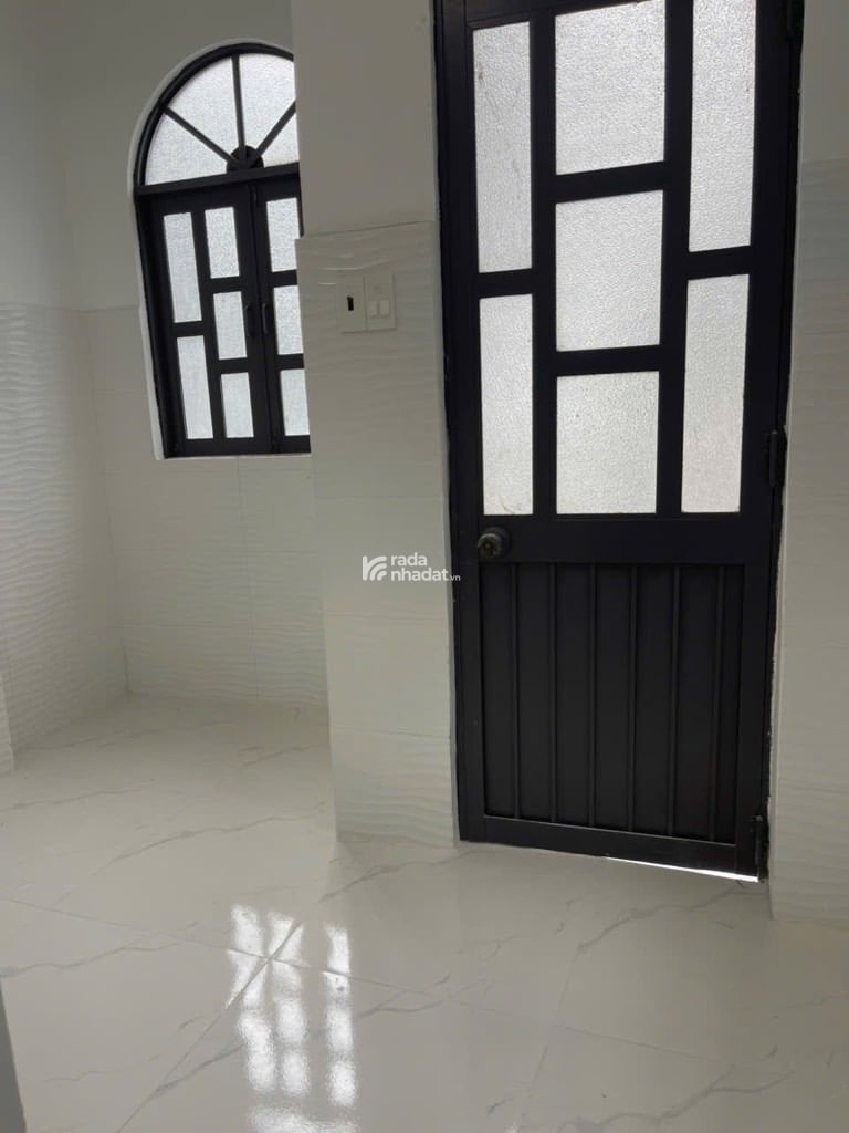 NHÀ Hậu Giang - Bình Tây -Quận 6    DT 13.5M2 3 tầng  3 4     Giá 2.85 tỷ Nhà 3 tầng mới