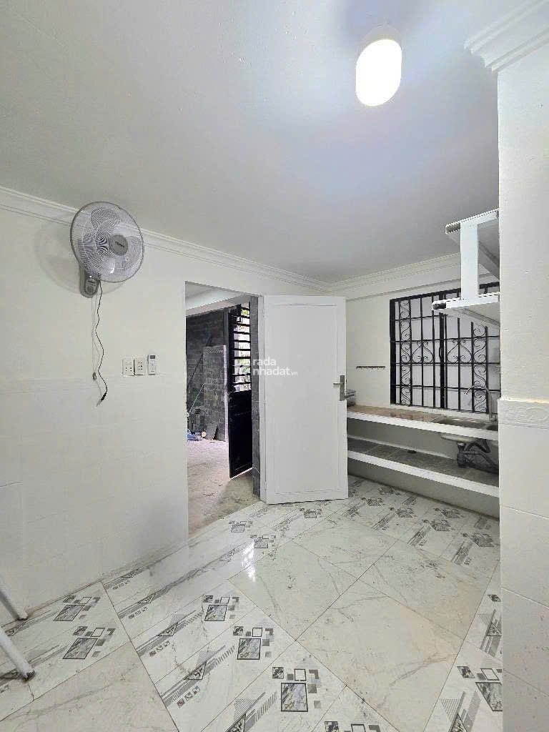 CHDV Nguyễn Sơn, 91m2, ngang 5.1m, 14 Phòng Full NT, 60tr/tháng,  Chỉ 12.6 Tỷ