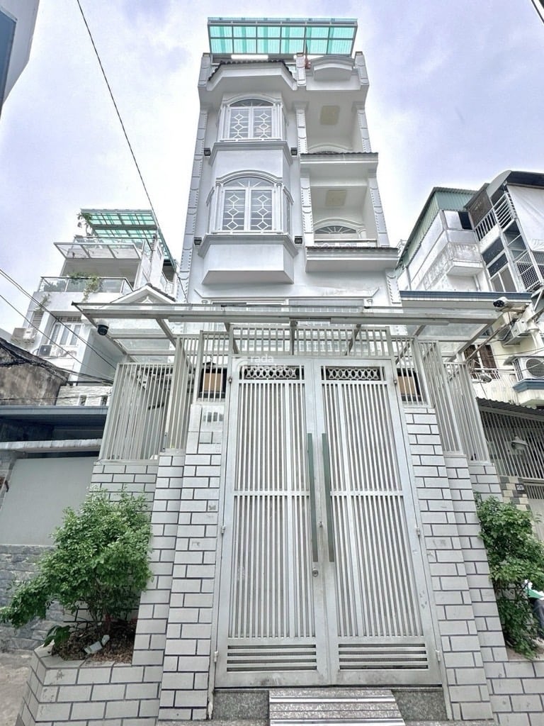 Bán nhà đẹp 5 tầng - trắng xinh lung linh - hẻm đẹp gần mặt tiền Huỳnh Văn Bánh 