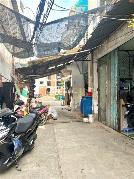  BÌNH TÂN GIÁP TÂN PHÚ NHÀ 2 TẦNG ĐANG CHO THUÊ  HẺM XE HƠI