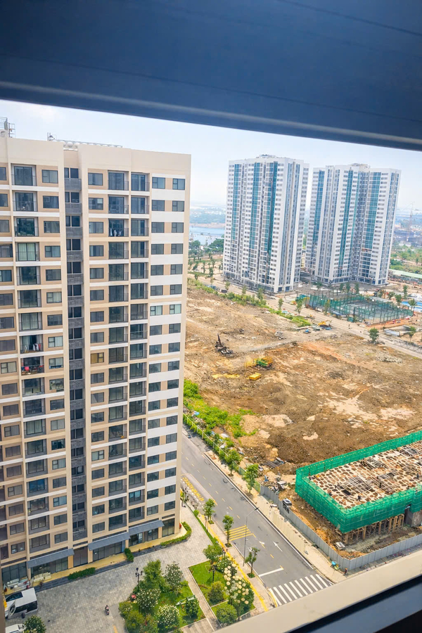 Cần bán Studio 31,00m2, phân khu The Origami, giá tốt 2,08tỷ