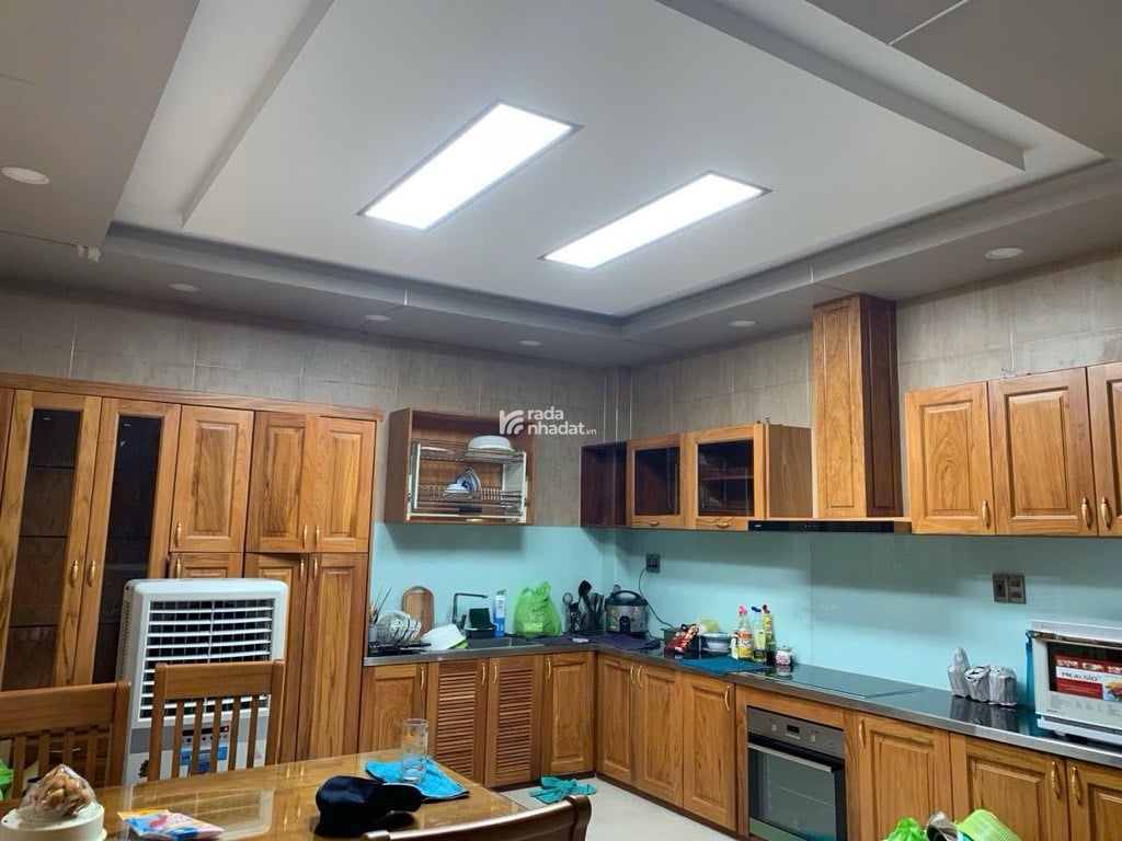 NHÀ 4 TẦNG - 74M2 (4.4*16.5) - HẺM VIP 8M - LÊ MINH XUÂN