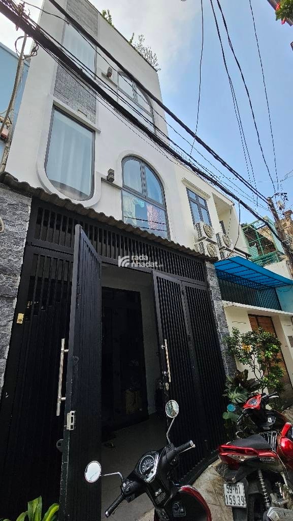 BÁN GẤP NHÀ TÂN PHÚ  2 TẦNG - NỞ HẬU - HẺM XE HƠI SÁT MT 