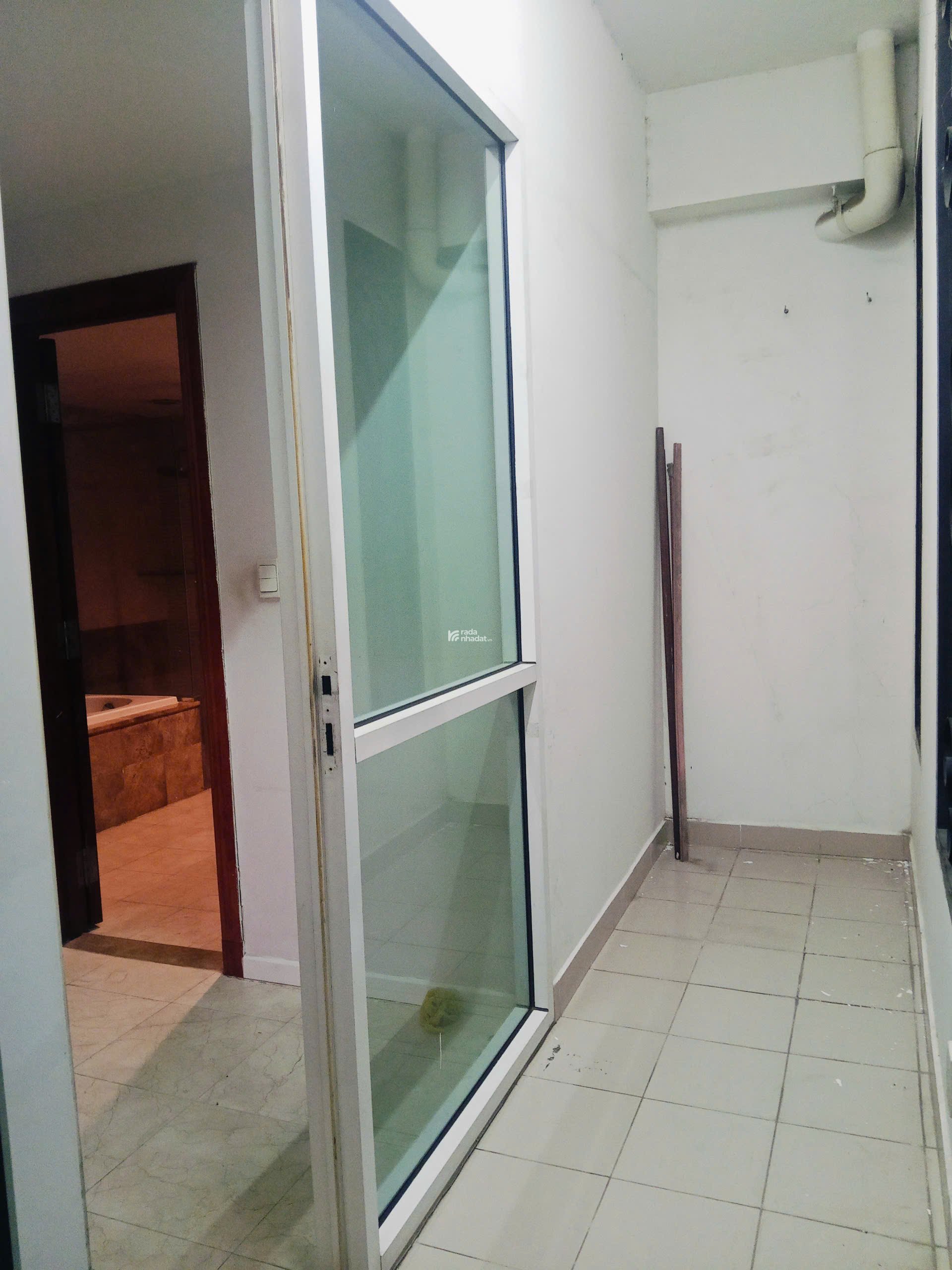 Nhà mặt tiền Tân Sơn Nhì tại Tân Phú, DT 66m2, giá 17,6 tỷ
