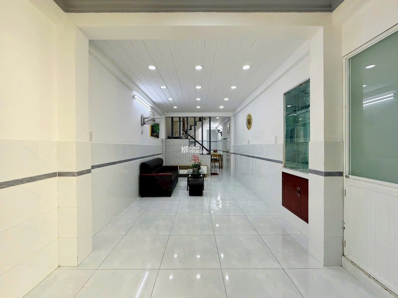 Cần xoay vốn đẩy gấp căn 39,2m2 giá 3tỷ600triệu đường Diên Hồng ,p.1, q.Bình Thạnh